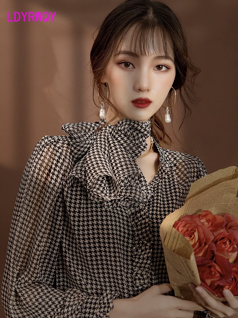 LDYRWQY Houndstooth retro French design shirt 2021 new temperament Regular  Casual  Bow  Regular  Polyester small suit jacket women s temperament small size autumn and winter 2021 new retro style korean style jacket casual plaid suit