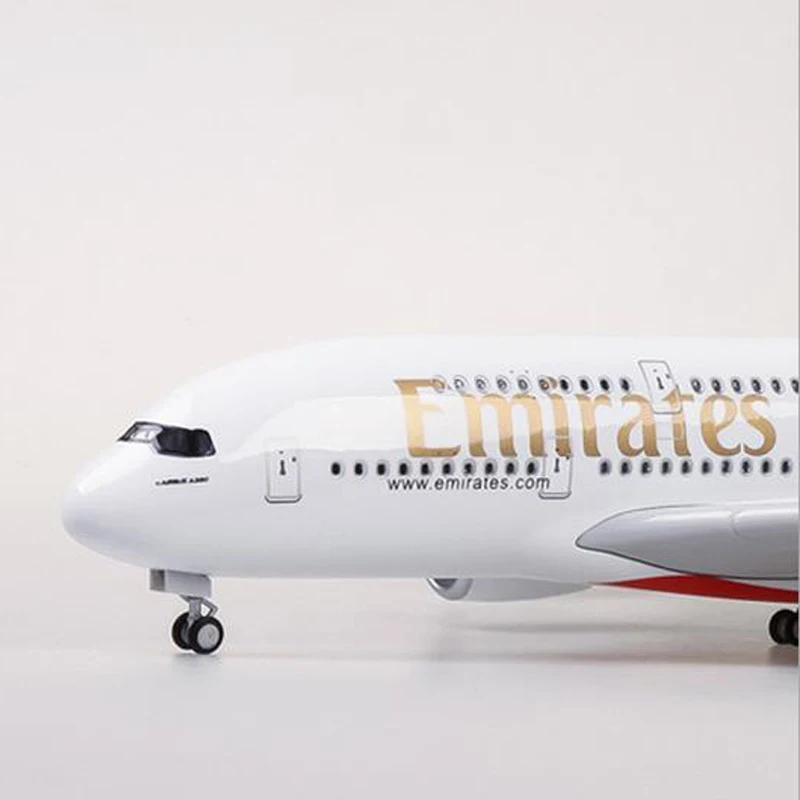 1/160 масштаб A380 Airbus EMIRATES авиакомпания модель аэроплана самолет с светильник