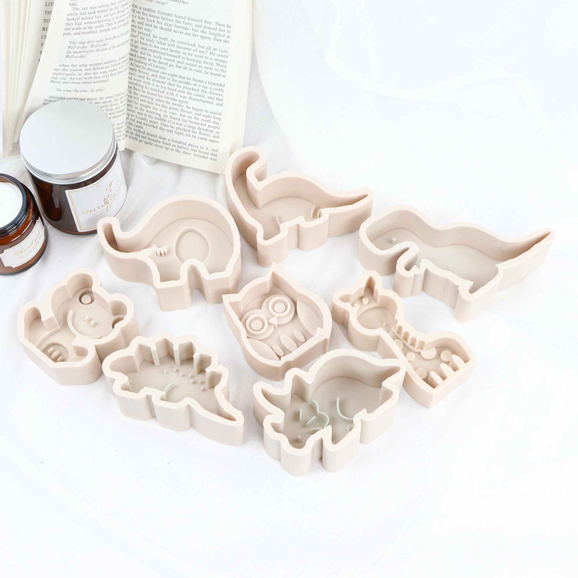Soap Mould Tool Various Animal Shapes Sugar Craft Muffin Biscuit Bread Pudding Deesert Pan For Kids DIY Silicone Candle Mold soap mould