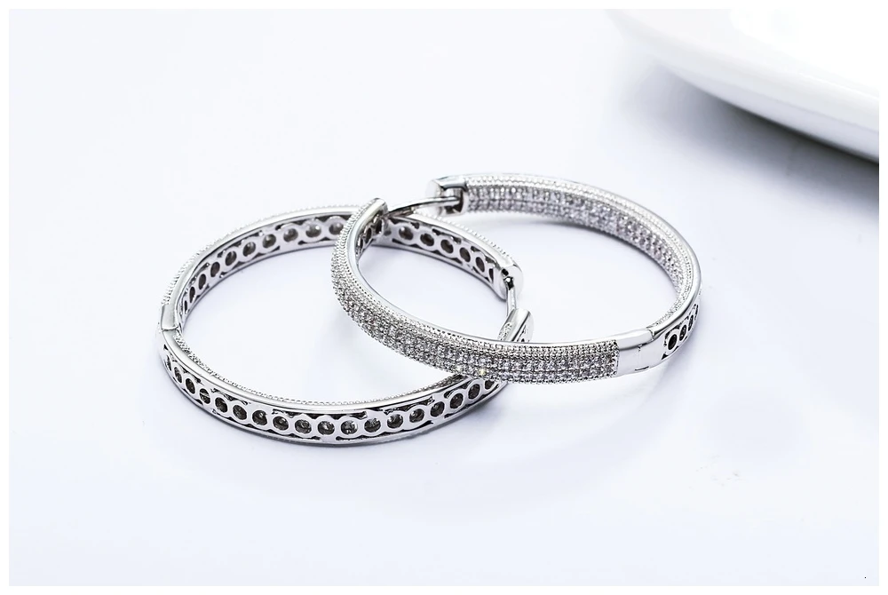 DreamCarnival 1989 Rhodium Color Zirconia Luxury Elegant Classic Hoop Earrings for Women Thin Easy Push In Pin Locks SE23882-WR