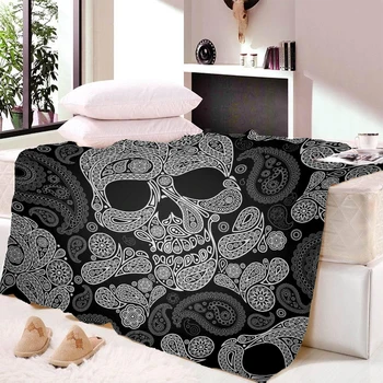 

Pirate Skull Pattern Bed Cover Blankets Blanket Flannel Travel Throws Fleece Wrinkle-Resistant Lightweight All-Season Comfort