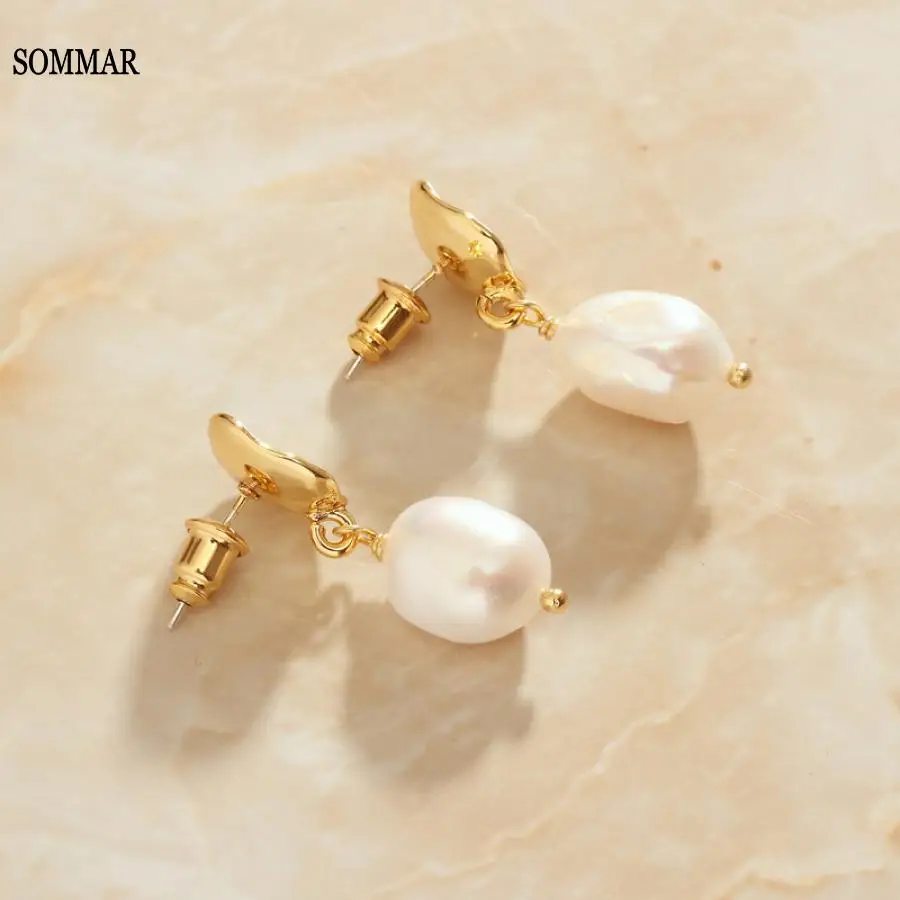 

SOMMAR best friends Gold Vermeil Goddess stud earrings Simple Retro, Pearl women earrings Factory Wholesale