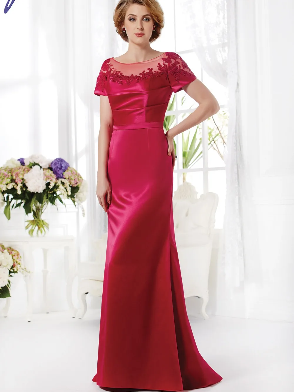 

Elegant Long Red Mother Of The Bride Dresses Short Sleeves Illusion Neckline Floor Length Evening Formal Gown For Women XMD107