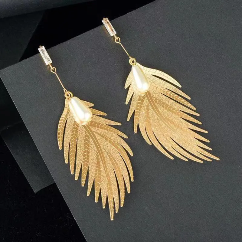 

2020 Shiny Zircon Earrings Hanging Leaf Pendant Large Earrings Frosted Long Earrings for Women Gift Jewelry Tassel Earrings