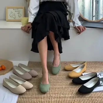 

2020 knitted women's scoop shoes soft sole knitted women's single shoes comfortable shallow mouth large size women's flat shoes