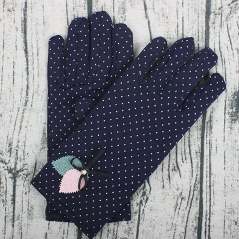Новые Модные Элегантные женские шерстяные перчатки с сенсорным экраном зимние женские теплые кожаные перчатки с бантом в горошек вышитые перчатки DXAA