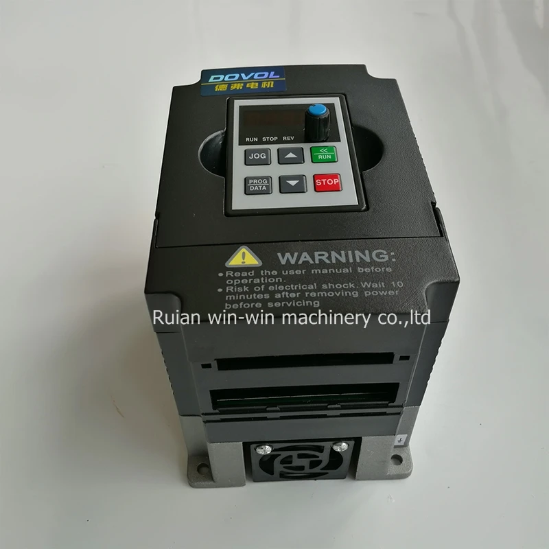 DV300-T 1.5KW 1500W ac 220v 7a частотный преобразователь