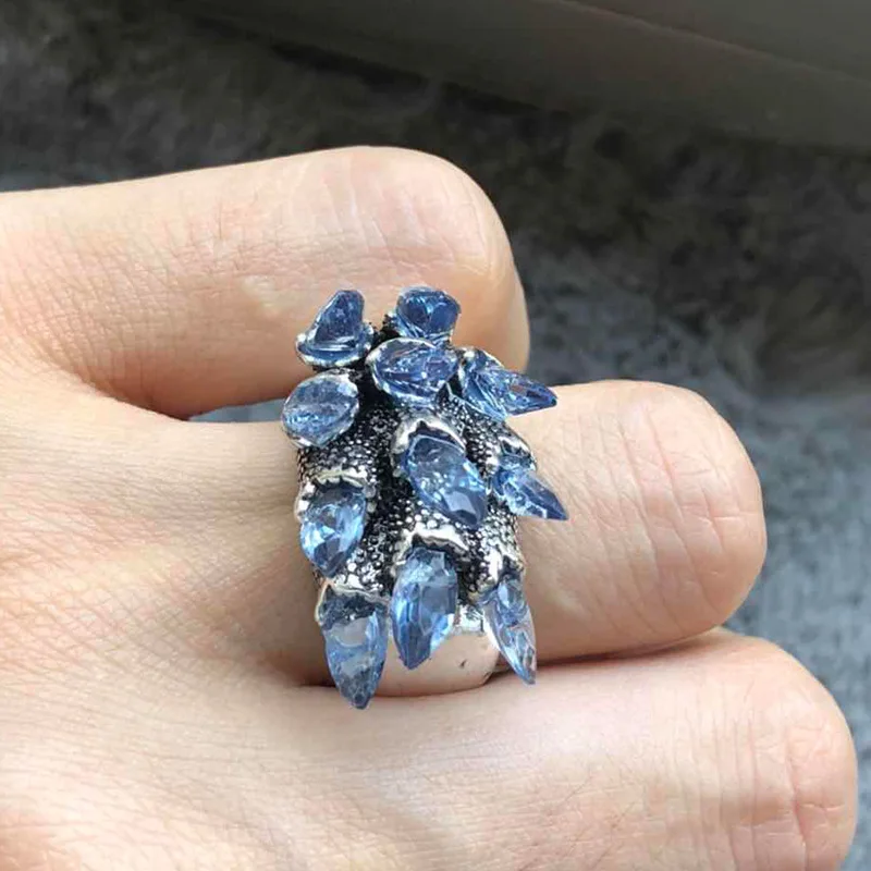 

Women Ring Punk Irregular Round Natural Stone Gem Geometric Silver Midi Ring Personality Exaggerated Party Rings Jewelry Gift