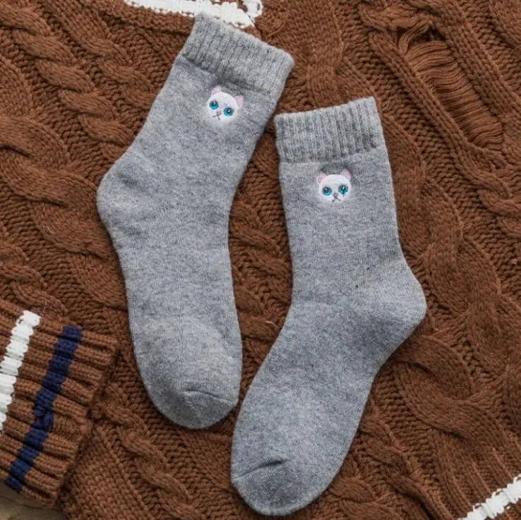 Теплые зимние милые забавные Женские носочки с вышитым котом; хлопковые теплые носки; Calcetines Mujer Sokken Skarpetki - Цвет: Серый