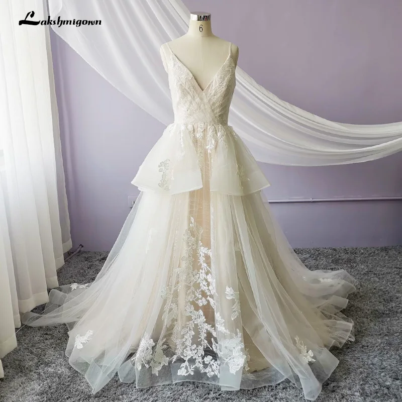 

2020 Champagne Floral Lace Wedding Dresses Sexy Backless Ruffles Puffy Bridal Gowns Wedding Gowns Vestido De Noiva trouwju
