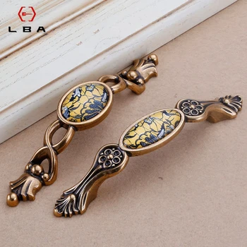 High Grade European Zinc Alloy Door Handle Furniture Knobs and Handles For Kitchen Cabinets Closet Handle Drawer Pull Handle