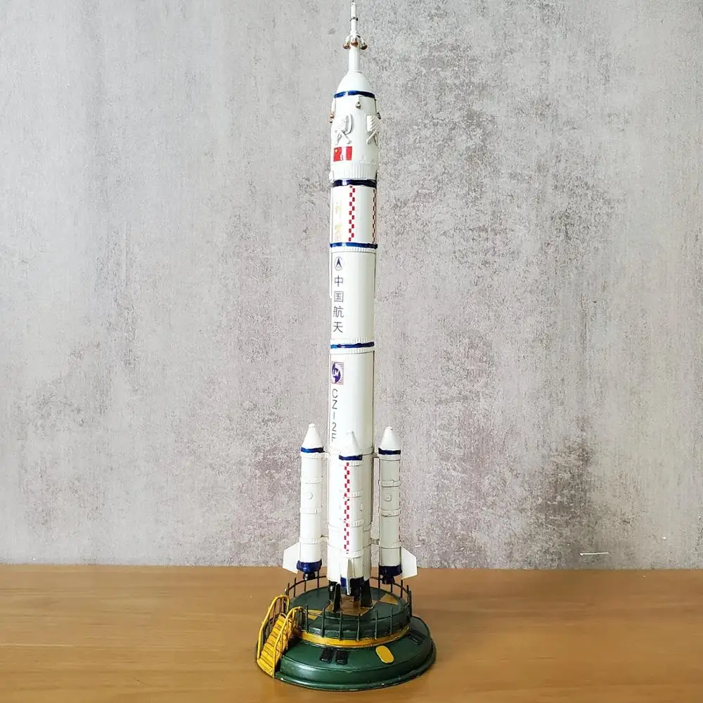 

Сделайте старый телефон, модель ручной работы, длинная мартовая ракета, ретро классическая кованая металлическая ремесла, модель ракеты