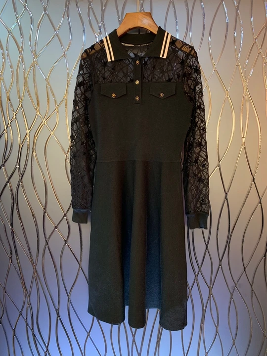 

Water-soluble lace perspective stitching long-sleeved dress 825 with new female striped Lapel in early autumn of 2019