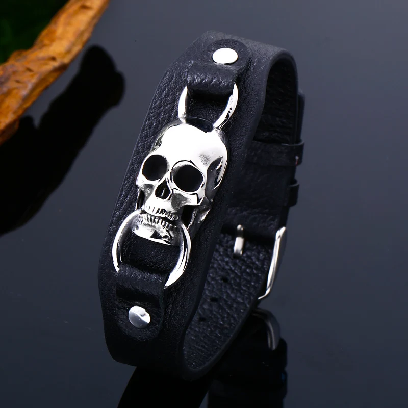 بيير أسلوب فاسق الجملة هبوط السفينة الرجل جودة عالية جلد الجمجمة سوار الإسورة للرجل BC-L023 الجينات