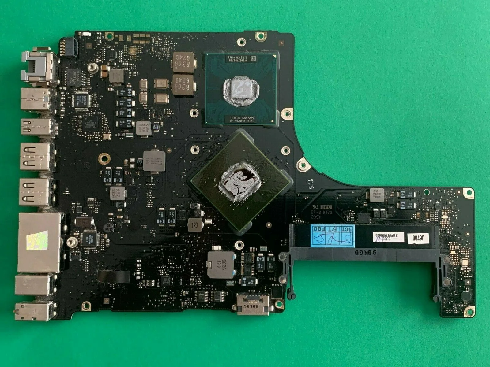 

For Macbook Pro 15" A1286 2009 MC118LL/A Logic Board 2.53GHz Intel Core 2 Duo P8700 CPU 820-2533-A 820-2533-B EMC2324 661-5222