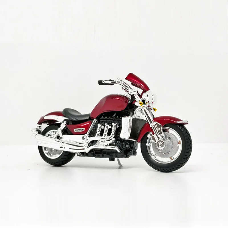 Bburago 1/18 1:18 Масштаб 2011 Triumph speed тройной литье под давлением Пластиковые мотоциклетные демонстрационные модели детских игрушек для мальчиков - Цвет: Triumph Rocket III