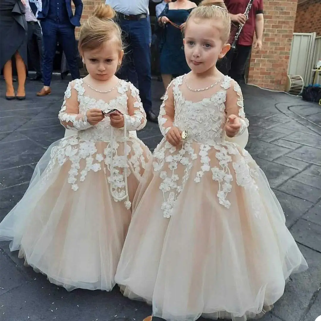

Fashion Ball Gown Flower Girl Dresses For Wedding Party Floor Length Bow Lace Tulle Long Sleeve First Communion Dress