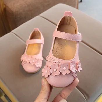 

MXHY2019spring and autumn new girls shoes baby flowers weaving princess shoes Korean version of the solid color breathable shoes