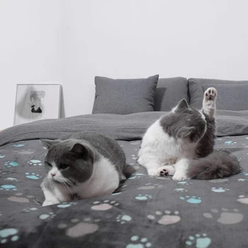 

Coral Velvet Pet Dog Blanket Soft Comfort Warm Mat Washable Cute Blanket Durable Dog Bed Quilt for Cat Kitten Warmer Puppy Pet