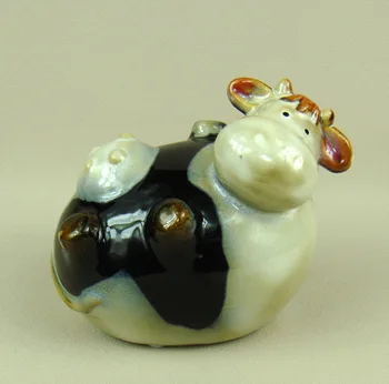 

Milk Cow Miniature Ranch Ceramics Dairy Cattle Statue Funny Porcelain Animal Ceramic & Enamel Desktop Multicolour about 0.40kg