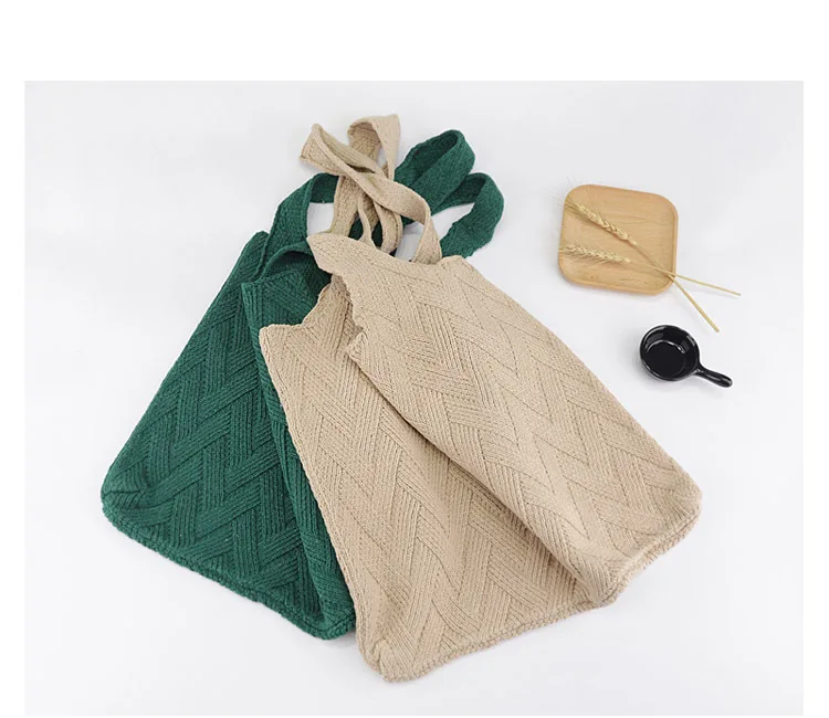 12042231630_901865465