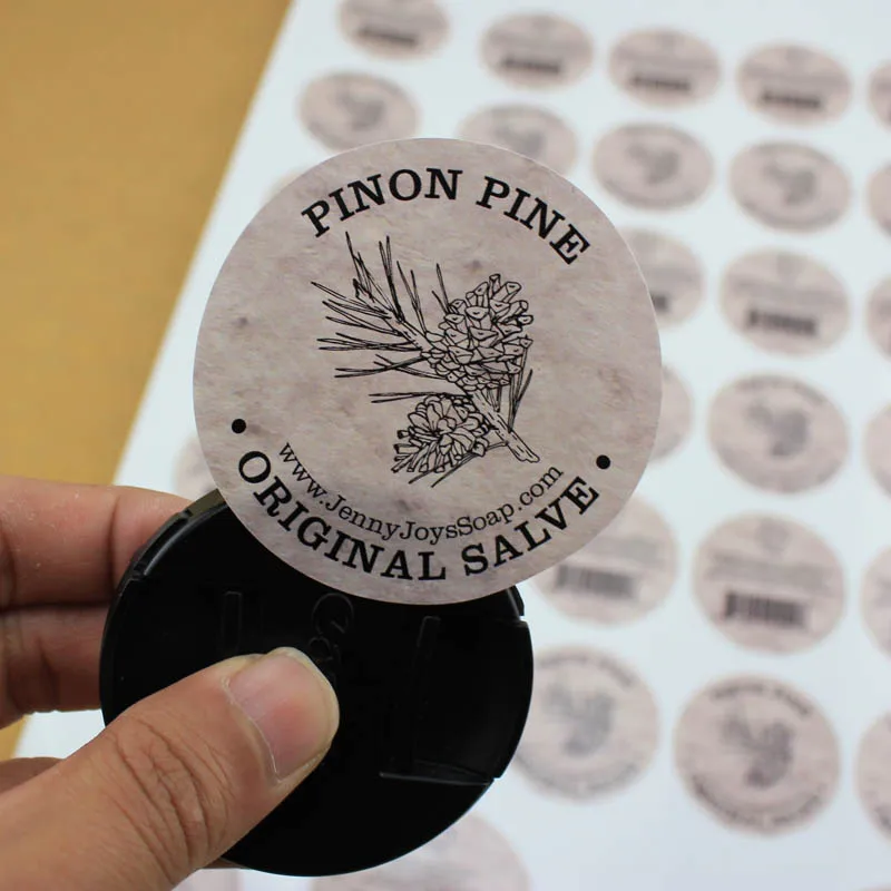 Рисунок 6 - Клейкие матовые этикетки