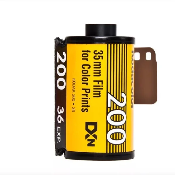 KODAK ColorPlus 200 35 мм пленка 36 экспозиция в рулоне подходит для камеры M35 / M38 / H35 (Срок годности: 04/2025)