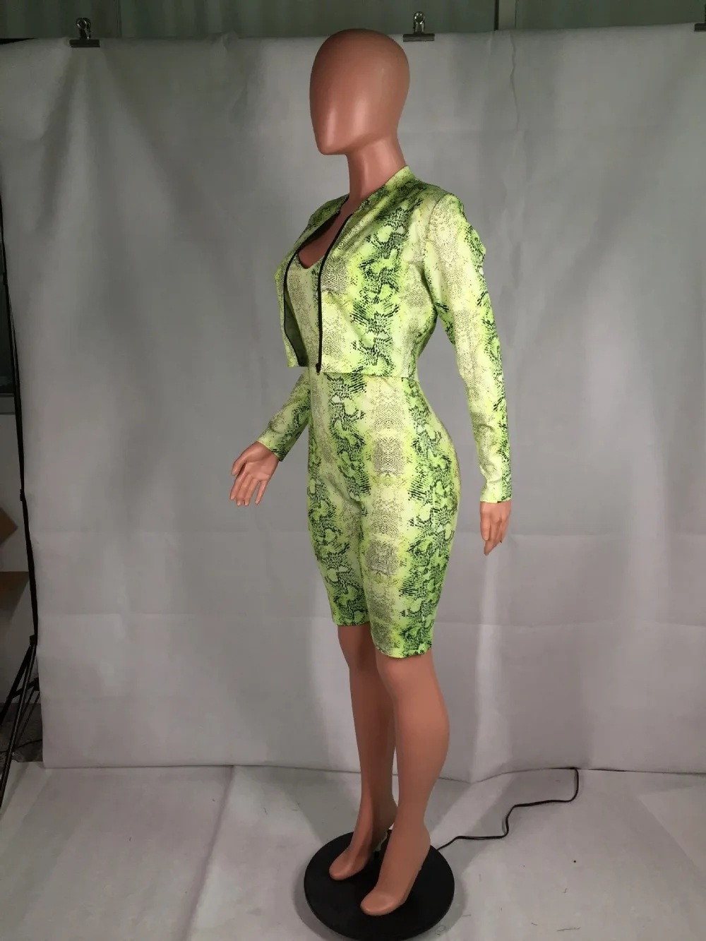 11480717326_1416585202