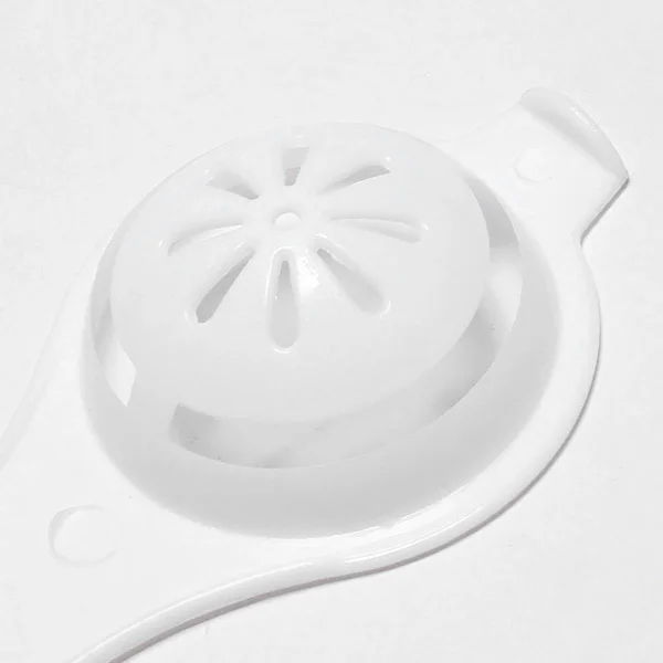 Plastic Egg Yolk White Separator Eco Friendly PP Food Grade Material 12*4.5 cm Egg Divider Tools