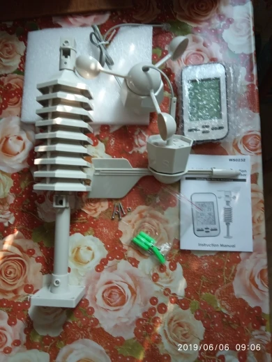 

Professional RF 433mhz Wireless Weather Station Clock Wireless Anemometer With Wind Speed and Direction Sensor