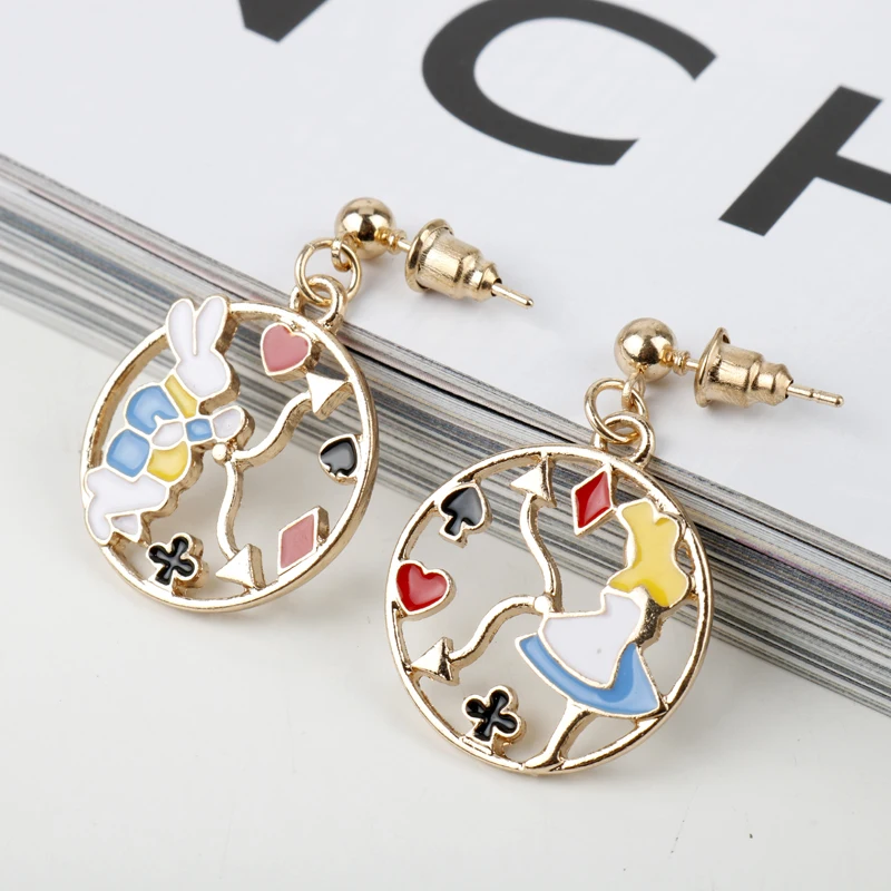 dongsheng-Romantic-Fantasy-Alice-In-Wonderland-Earrings-Rabbit-Poker-Enamel-Asymmetry-Drop-Earrings-for-Women-Girl (1)