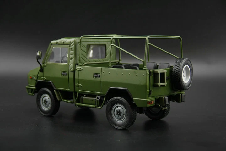 Специальное предложение Редкие 1:24 китайский военный автомобиль NJ2046 внедорожный автомобиль модель бутик Сборная модель из сплава