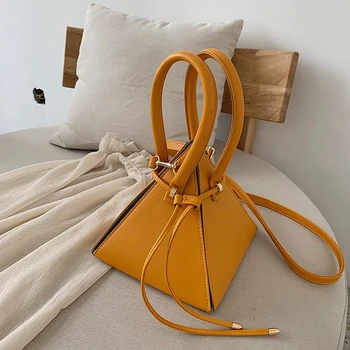 

2019 Designer Triangle Shape Crossbody Bags For Women Bags Famous Brand Girls Purse And Handbags Chains Tote Bags For Women