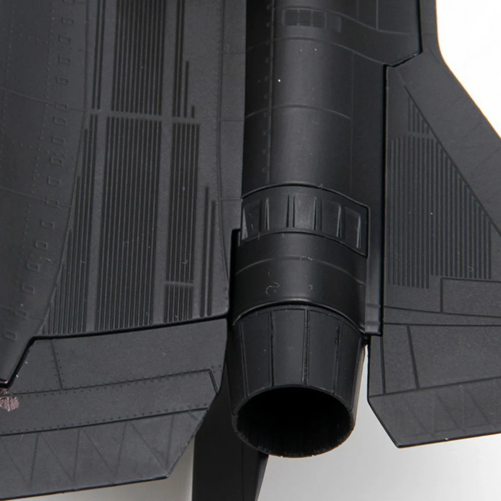 1/72 Scale Diecast Aircraft SR-71 Blackbird Fighter for Home Office Decor