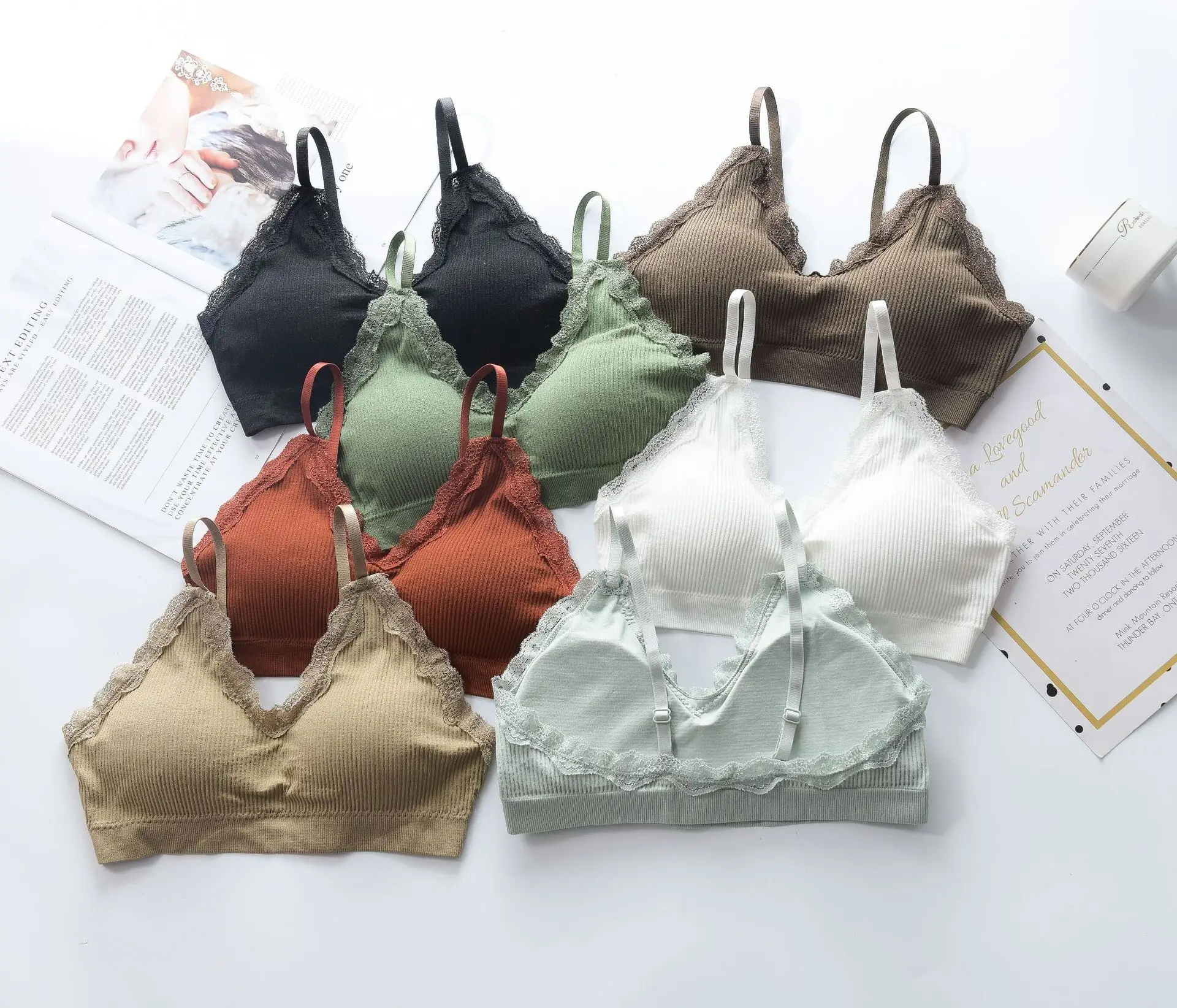 Женский кружевной беспроводной бесшовный бюстгальтер на подкладках сексуальный