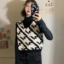 Осенне-зимние новые шикарные вязаные жилеты с геометрическим узором Модные свободные свитера с v-образным вырезом без рукавов для женщин новые