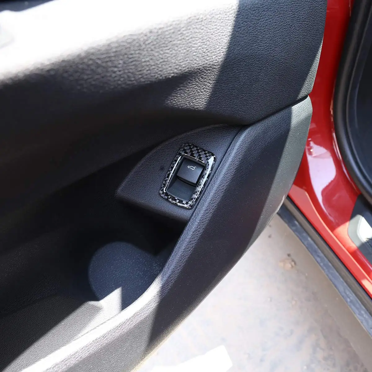 

Soft Carbon Fiber Interior Tail Door Switch Frame Button Cover Trim for BMW X1 F48 2016-2019
