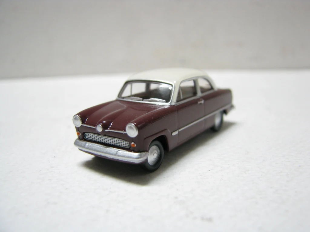 Ее PA 1: 87 Ford Taunus сплав игрушка автомобиль игрушки для детей литая модель автомобиля подарок на день рождения