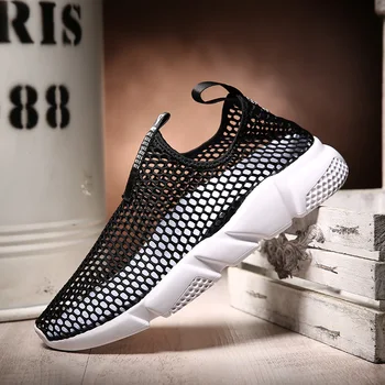 

Women's Walking Shoes Sock Sneakers Men Athletic Gym Sport Shoes Couples Air Mesh Slip on Garden Shoes Quick Dry Beach Shoes Man