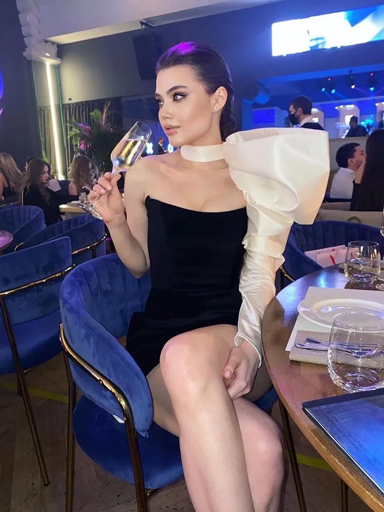 Elegante minivestido de fiesta con un solo hombro y mangas abullonadas, de patchwork, sin espalda, sexy, ajustado, para noche y club, 2025