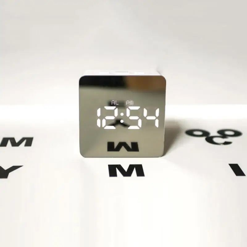 Зеркало светодиодный Будильник цифровой Повтор Настольные часы Wake Up светильник