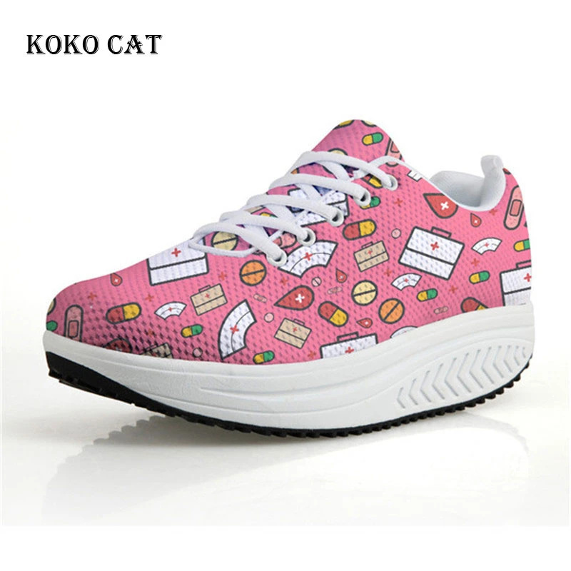 Koko gato de dibujos animados enfermera lindo impreso mujeres Zapatillas Tenis Feminino plataforma Casual Swing zapatos de malla ligero cuña zapatillas|Zapatos vulcanizados - AliExpress