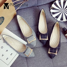 Осенние женские туфли на плоской подошве с острым носком; декоративная лодка с закрытым металлическим носком; удобные мокасины из джинсовой ткани с мягкой подошвой большого размера