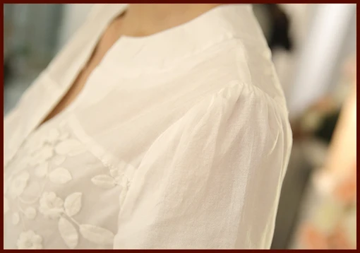 Новая вышитая рубашка из органзы с v-образным вырезом белая кружевная блузка Топ больших размеров Mori для девочек Летняя Корейская женская блузка с цветочным принтом