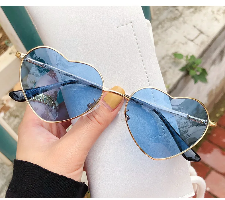 2021 New Love Heart Sun glasses Women Fashion Female Brand Design Vintage Women's UV400 Polarized Sunglasses Shades Oculos big round sunglasses