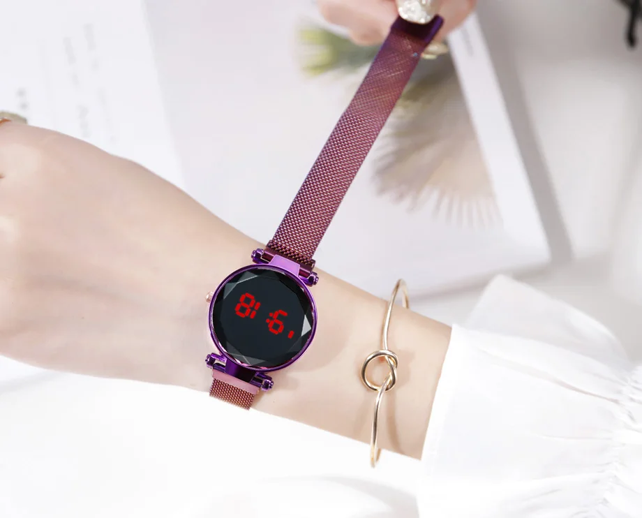 Women Watches LED Watch Magnetic Bracelet Watches Rose Gold Digital Dress Watch Quartz Wristwatch