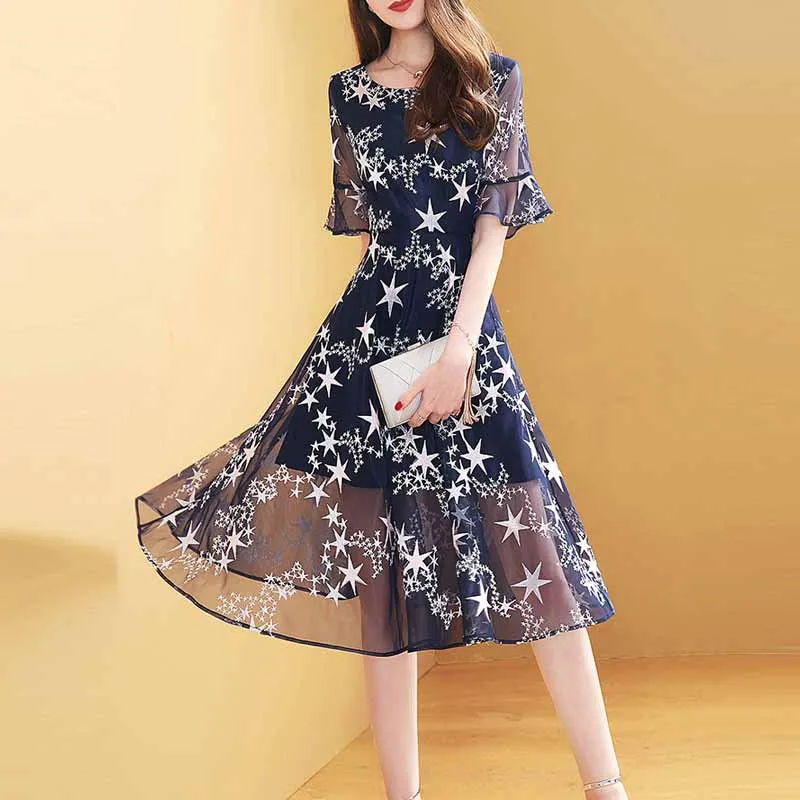 

Ozhouzhan Industrial Embroided Dress 2019 Summer New Style Gauze Embroidery Mid-length Popular Skirt-