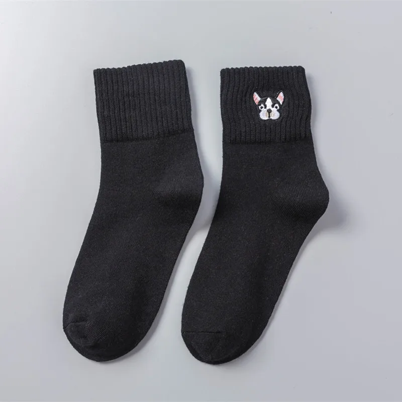 Зимние женские теплые носки с вышивкой в виде французского бульдога, новинка года, милые повседневные носки из хлопка с изображением быка и собаки - Цвет: Черный