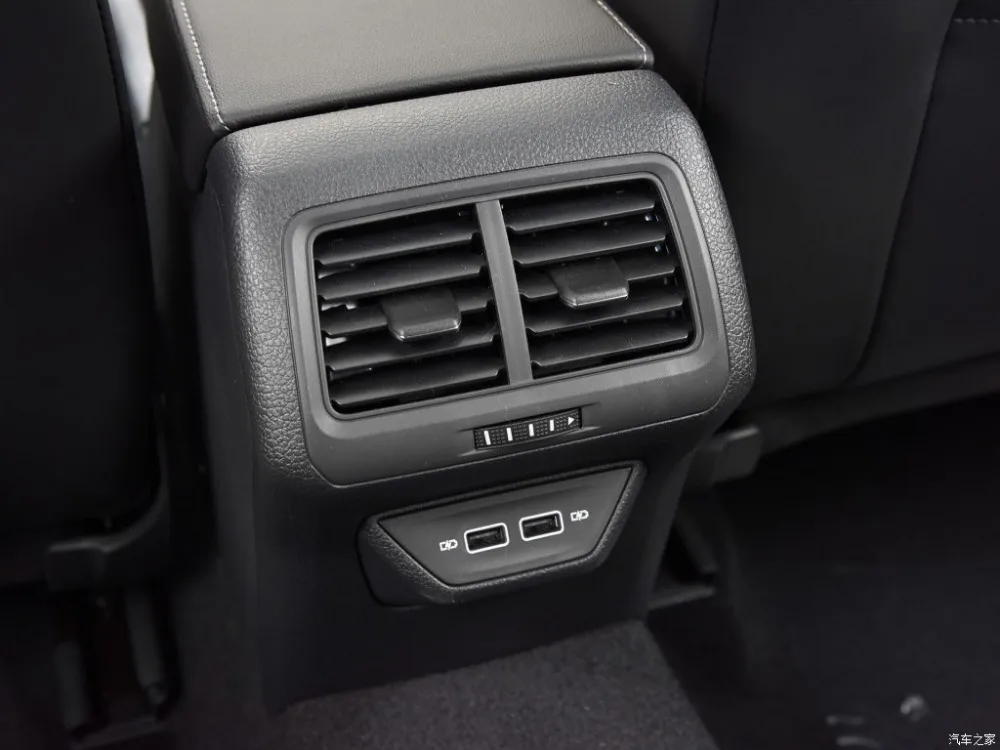 Для VW Golf 7 задний воздушный выход USB зарядный интерфейс