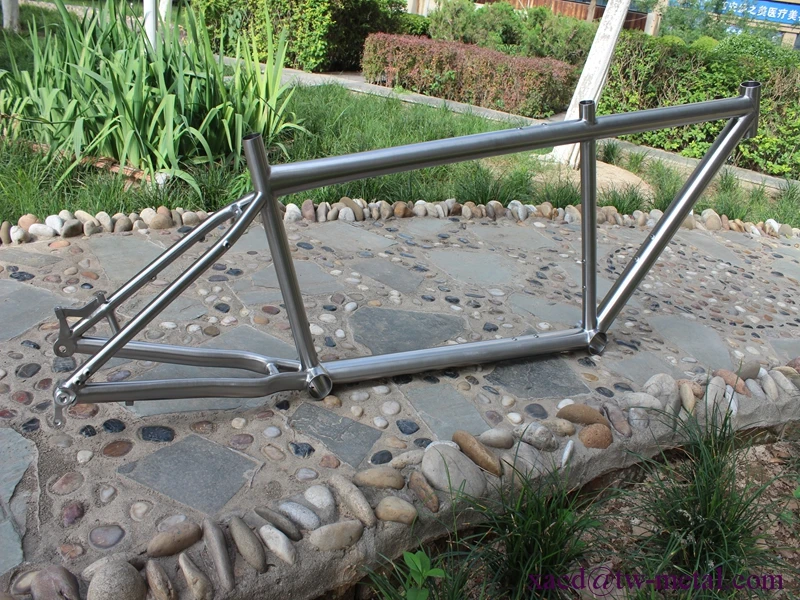 Cheap titanium tandem bike frame with 44mm head tube and BB30 thread BB shell thru axle dropouts 4 Cheap titanium tandem bike frame with 44mm head tube and BB30 thread BB shell thru axle dropouts 4